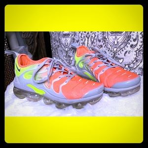 colorful nike air max